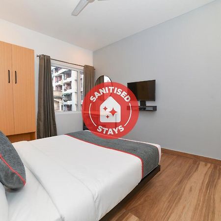 Vaccinated Staff- Oyo Townhouse 384 Nk Hotels Dispur Bagian luar foto